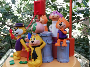 Top Cat Diorama 3D Print Model