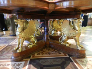saint-petersburg hermitage griffin 3D Model