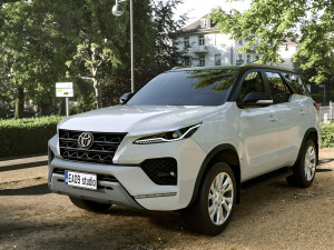 2022 Toyota Fortuner Legender Modelo 3D