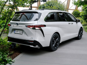 2022 Toyota Sienna XSE 3D Model