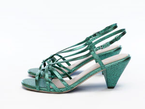 piton desenli sandalet 3D Model