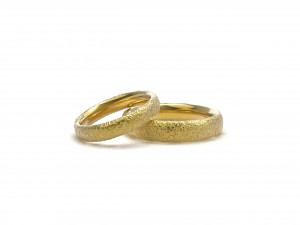 small stones texture wedding rings Modèles 3D en vedette