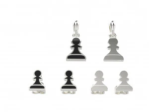 典当吊坠和耳环国际象棋套装 3D 模型