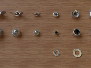 Satz mit 73 Teilen: Schrauben, Muttern, Unterlegscheiben, N&auml;gel usw 3D Modell