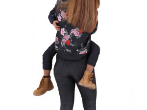 fabienne percy posed 001 - 3d mother and child standing 3D Модель