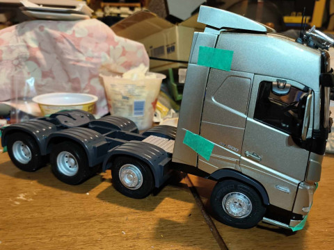 3D-geprint 8x4 chassis voor SOLIDO SEMI TRUCK EDITION 2022 VOLVO FH GLOBETROTTER XL 1-24 3D printmodel