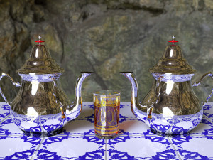 Arabic teapot with table 3D Модель