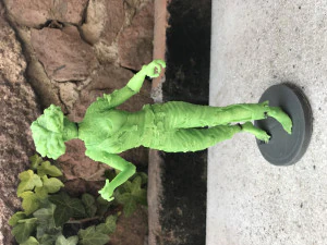 Female Clicker Sculpture 3D Print Model
