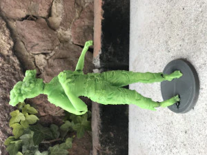 Female Clicker Sculpture 3D Print Model