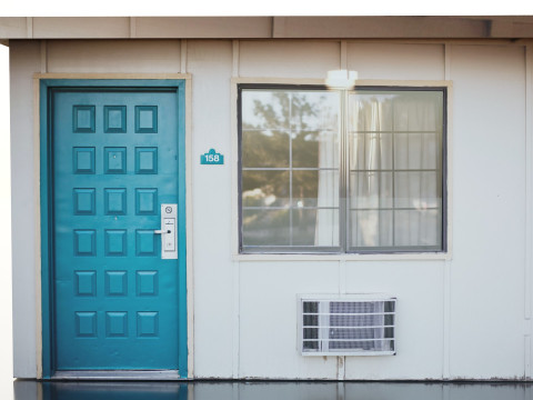 Teal Wooden Door Beside Window Modèle 3D