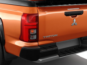 Mitsubishi Triton L200 2024 with interior 3D Model