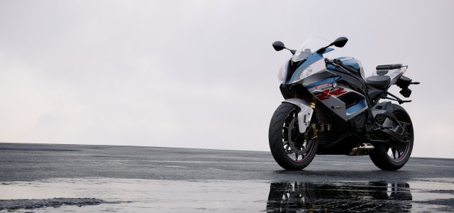 moto s1000 rr 2018 3D मॉडल .c4d .max .obj .3ds .fbx .stl .blend 