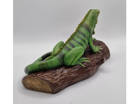 Iguana on log 3Dプリントモデル