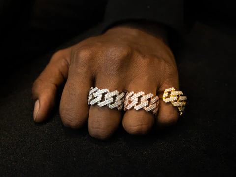 Kare Küba Zincir Pırlanta Yüzük 3D Baskı Modeli