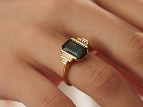 Octagon with Emerald Engagement Ring 3D 打印模型
