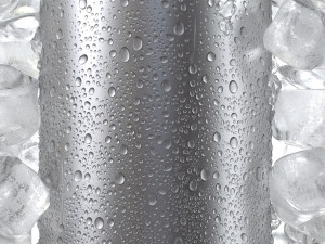 soda can with ice cubs Modelo 3D