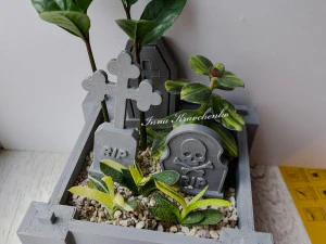 Gothic Set Cemetery Planter and 3 planter decorations Tombstones 3D Print Model