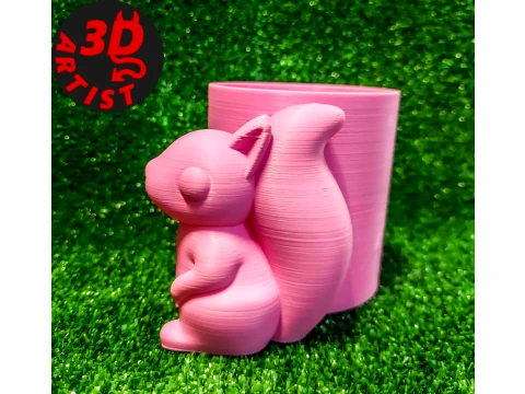 Pretty Squirrel Pen Holder 3D Print Model