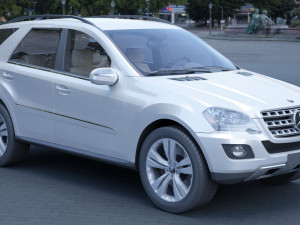 Mercedes ML 500 Modèle 3D