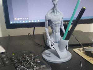 alien pen holder Model Cetak 3D