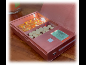 electronic pills organizer Modèles 3D en vedette