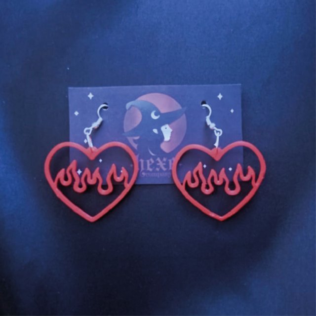 flaming hearts earrings set 3D 프린트 모델 .c4d .max .obj .3ds .fbx .stl .blend 