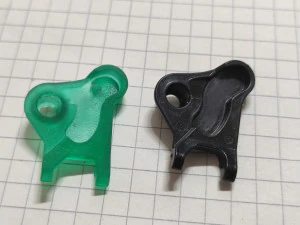 シマノ xt-slx bl ピストンガイドとフリーストローク調整右のセット 3Dモデル