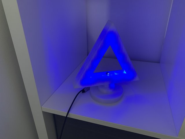 stylish 3d triangular thin light 3D 프린트 모델 .c4d .max .obj .3ds .fbx .stl .blend 