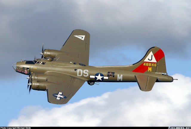 Boeing B-17G Flying Fortress Model 3D .c4d .max .obj .3ds .fbx .stl .blend 