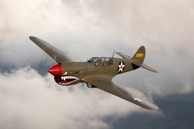 Curtiss P-40E Kittyhawk Modelo 3D .c4d .max .obj .3ds .fbx .stl .blend 