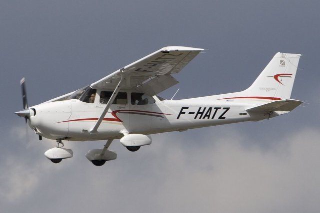 Cessna 172 Modèle 3D .c4d .max .obj .3ds .fbx .stl .blend 