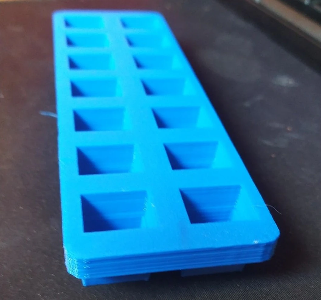 ice-cube tray - bac glaon 3D Print Model .c4d .max .obj .3ds .fbx .stl .blend 