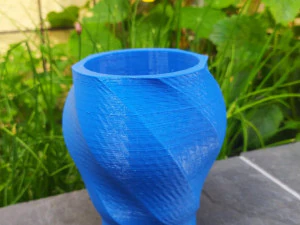 bloempot gedraaid octogone - pot de fleur octogone tordu 3D printmodel