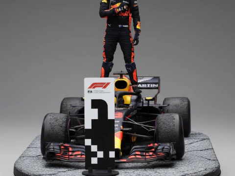 Bonecos 3d style manga anime car race f1 driver style caricato 3D Print Model