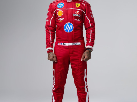 Bonecos 3D-stijl manga anime autorace f1-coureur Lewis Hamilton-stijl caricato 3D printmodel