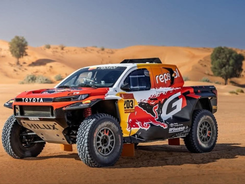 Bonecos 3d style manga anime car race dakar rally truck style caricato 3D Print Model