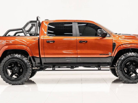 Bonecos 3d style manga anime car trx ram pickup style caricato 3D Print Model