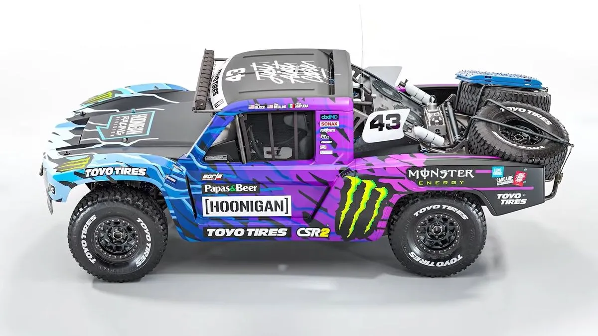 Bonecos 3d スタイル マンガ アニメ 車 トラック ボート バハ レーシング カリカート 3Dプリントモデル .c4d .max .obj .3ds .fbx .stl .blend 