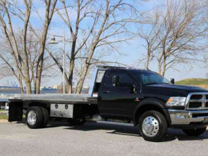 2013 道奇公羊 5500 回滚拖车 3D 模型