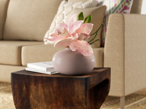 Cymbidium Orchid Floral Arrangement in Vase 3D मॉडल