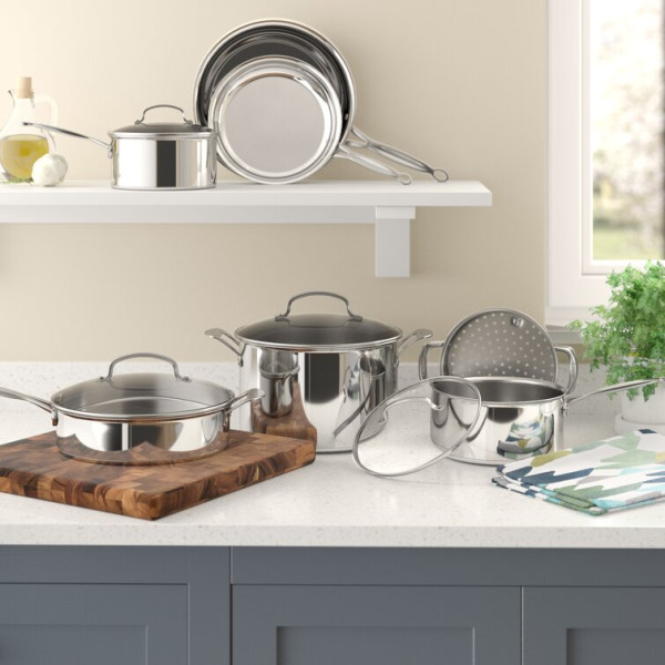 Cuisinart Chefs Classic Stainless Steel Cookware Set Model 3D .c4d .max .obj .3ds .fbx .stl .blend