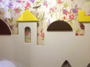 A fortress for children with beds a play area on the second level Modelo 3D