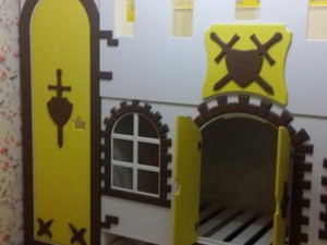 A fortress for children with beds a play area on the second level Modelo 3D