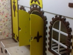 A fortress for children with beds a play area on the second level Modelo 3D