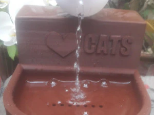 bebedouro estilo fonte de água para gatos Modelo de Impressão 3D