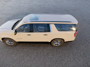 Chevrolet Suburban 2022 3D Model