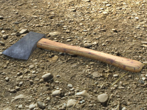axe hand-held edged low-poly 3D मॉडल