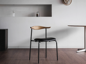Black Steel Legs Model 3D