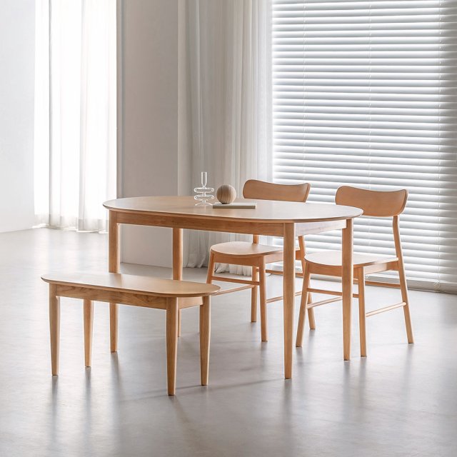 Right 4 seater oval wooden dining table set Modèle 3D .c4d .max .obj .3ds .fbx .stl .blend 