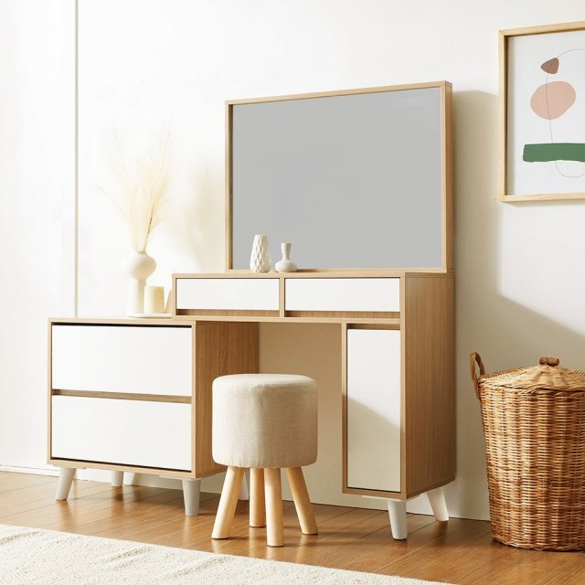 Rachel extended dressing table with mirror Modello 3D .c4d .max .obj .3ds .fbx .stl .blend 